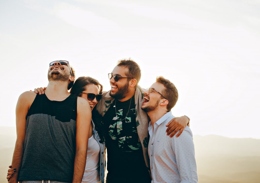 groupe hommes femme nature